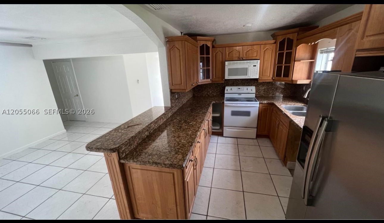 CAROL CITY RED ROAD MANOR - Residential Lease