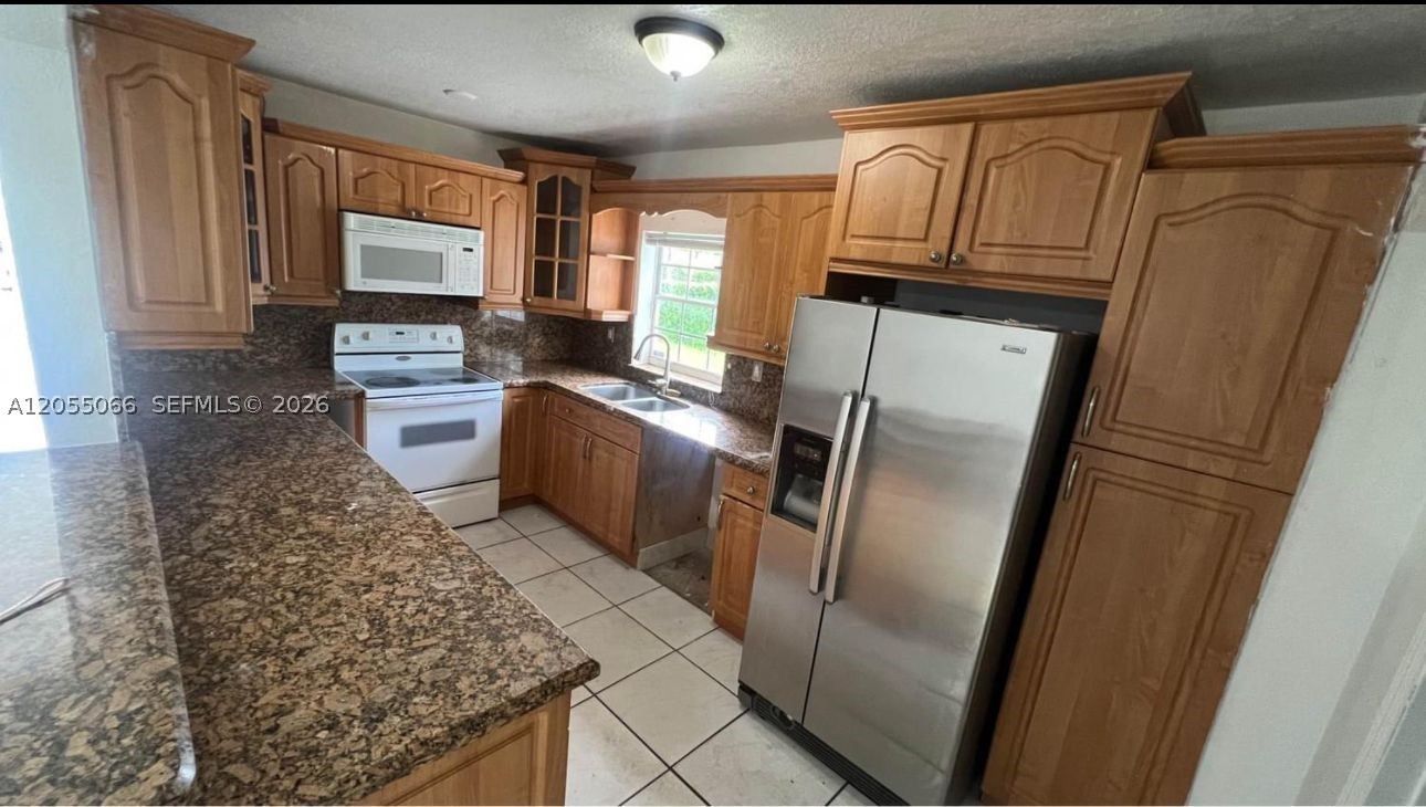 CAROL CITY RED ROAD MANOR - Residential Lease