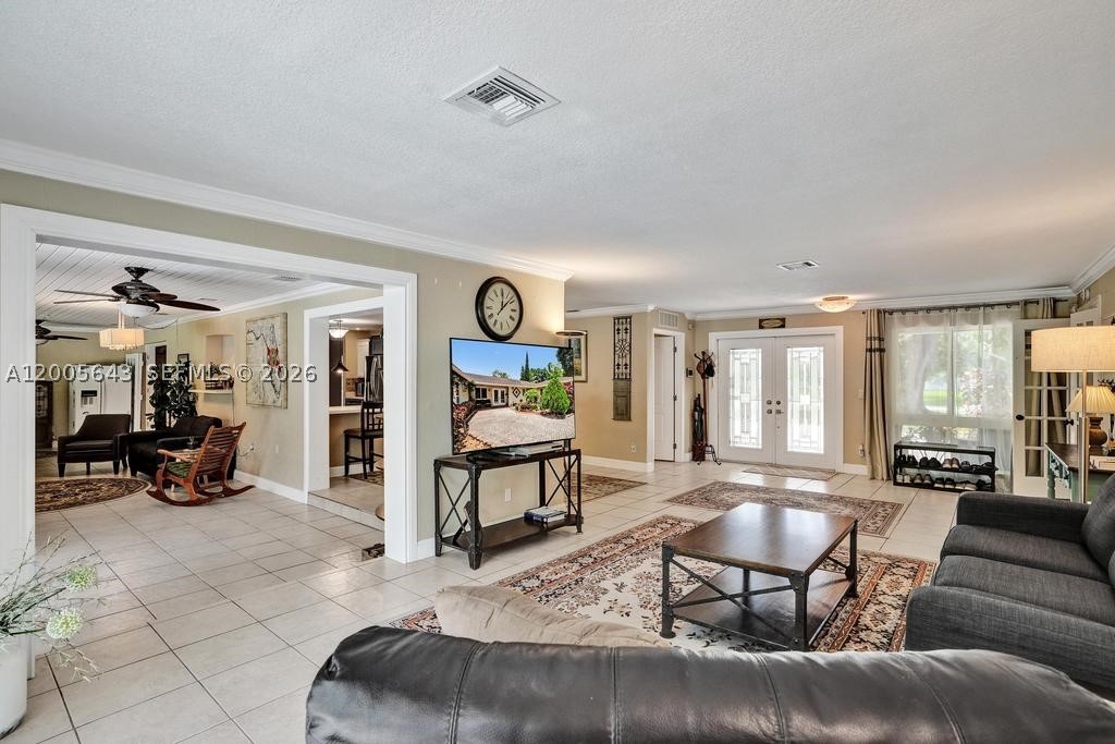 EVERGLADES LAND CO - Residential