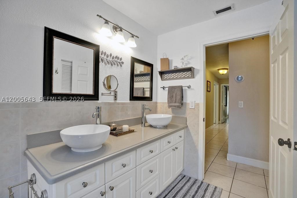 EVERGLADES LAND CO - Residential