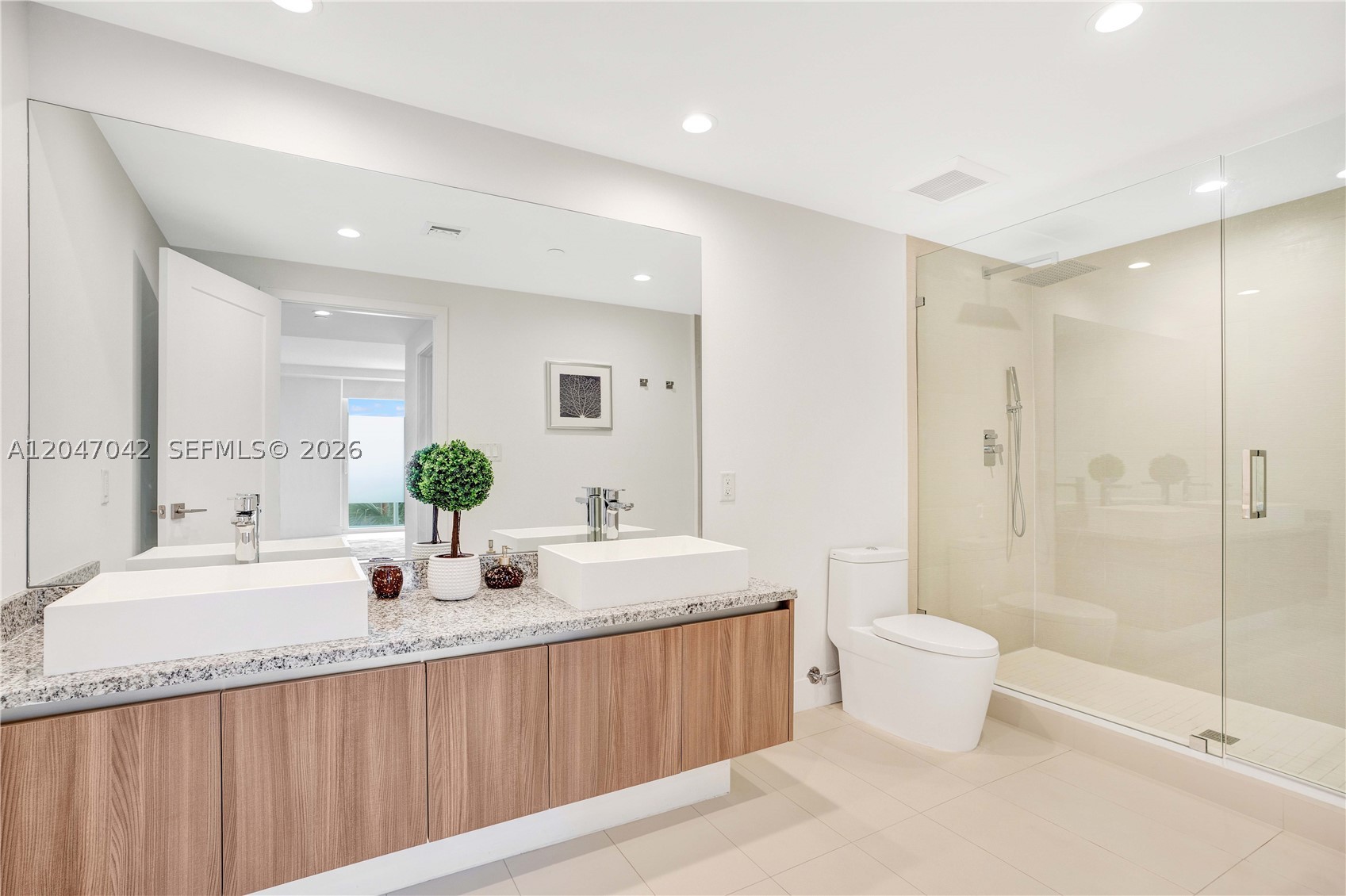 BAY HARBOUR ISLAND - Residential Lease
