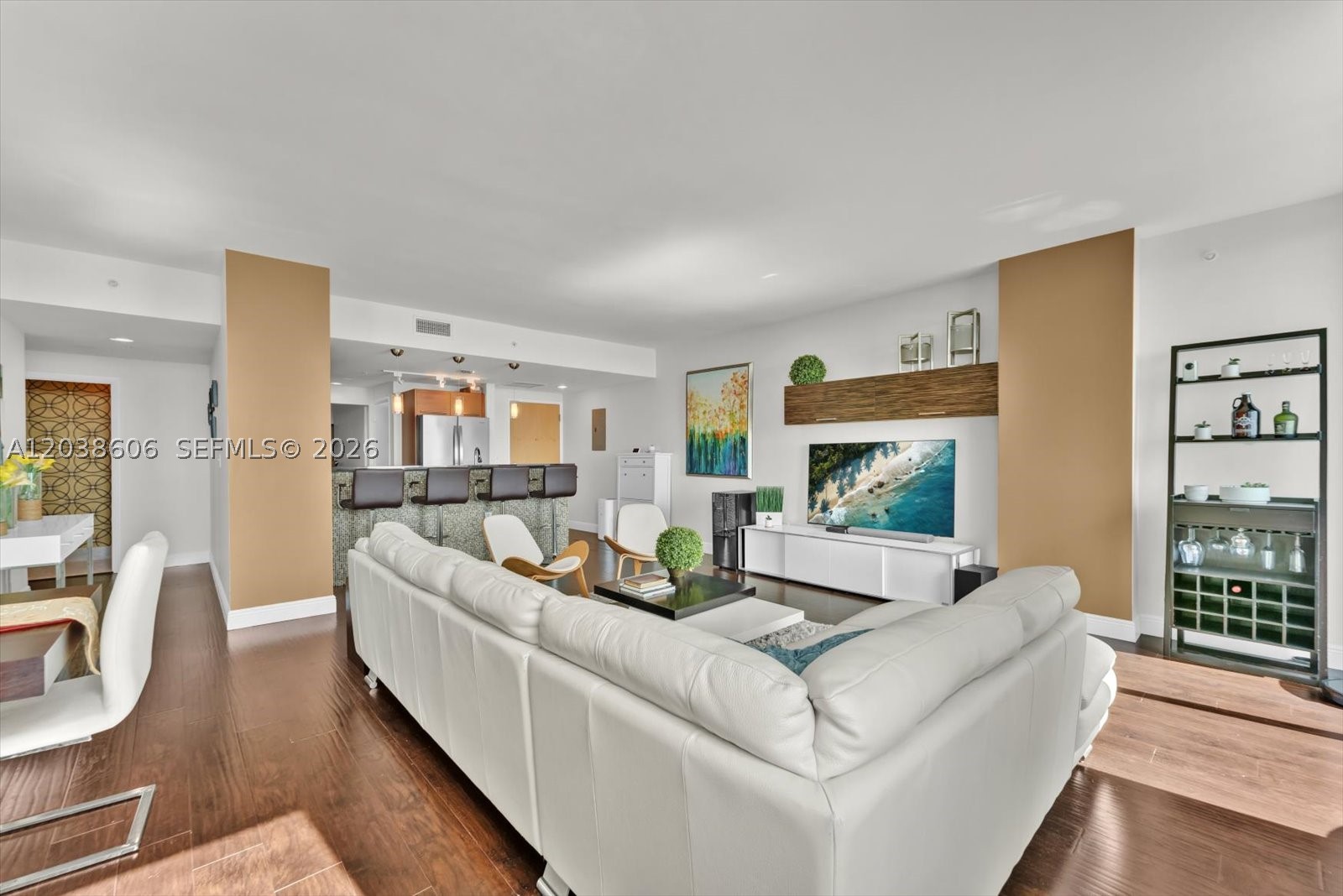 VIZCAYNE NORTH CONDO - Residential