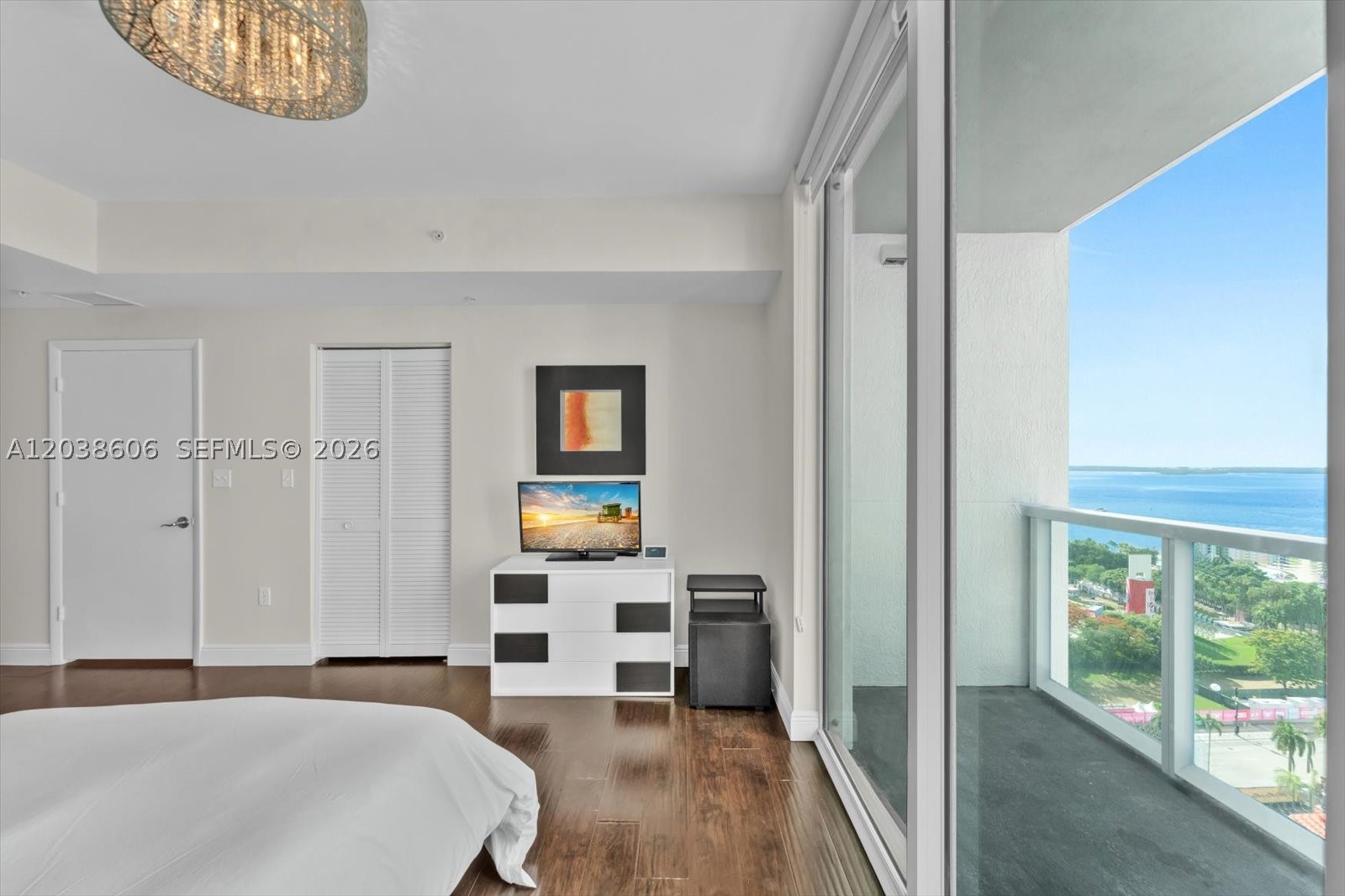 VIZCAYNE NORTH CONDO - Residential