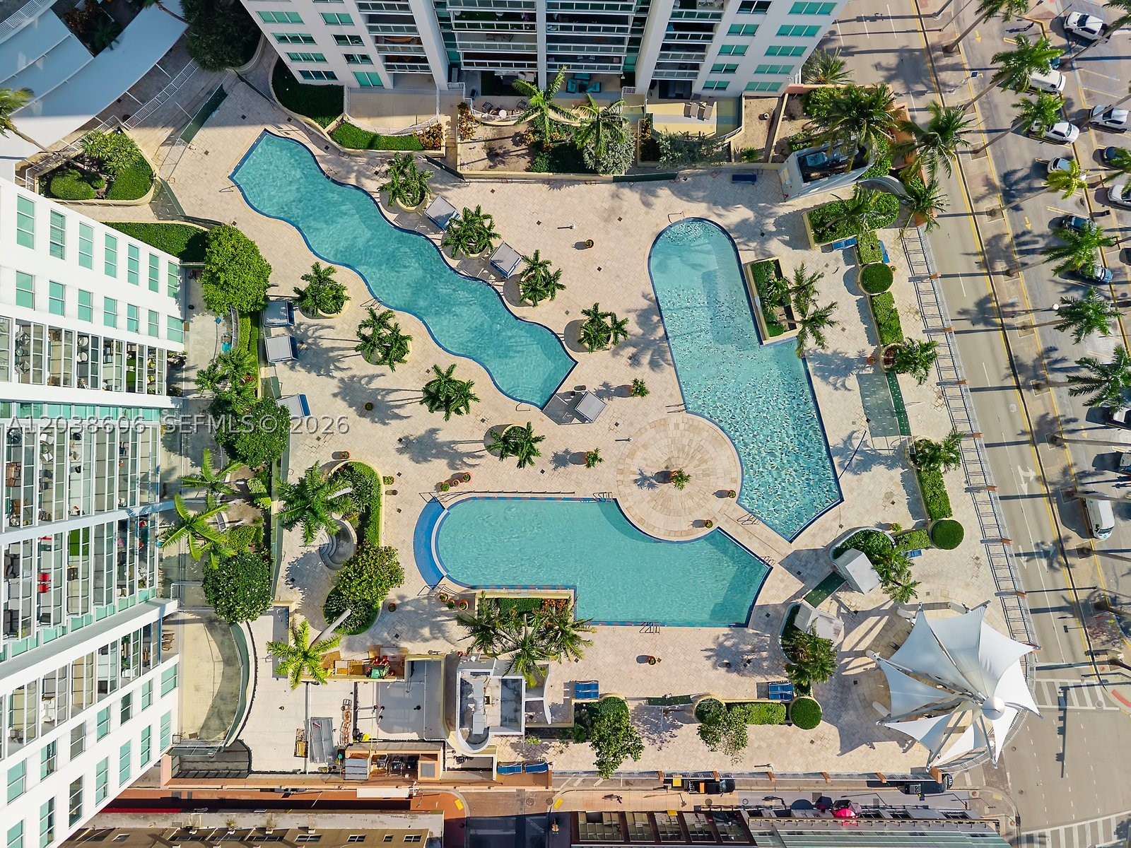 VIZCAYNE NORTH CONDO - Residential