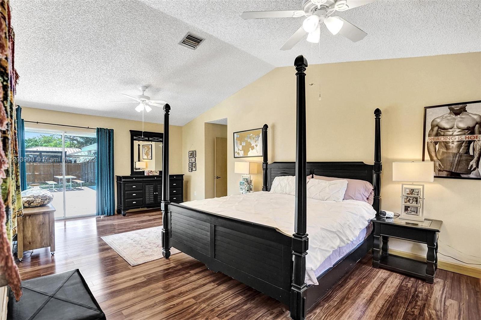 RICHARD ESTATES - Residential