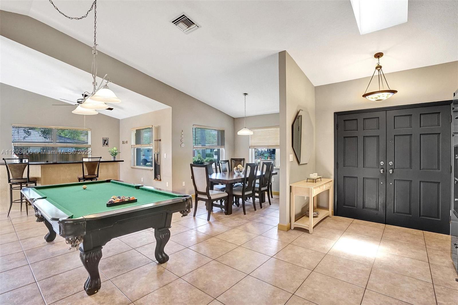 RICHARD ESTATES - Residential