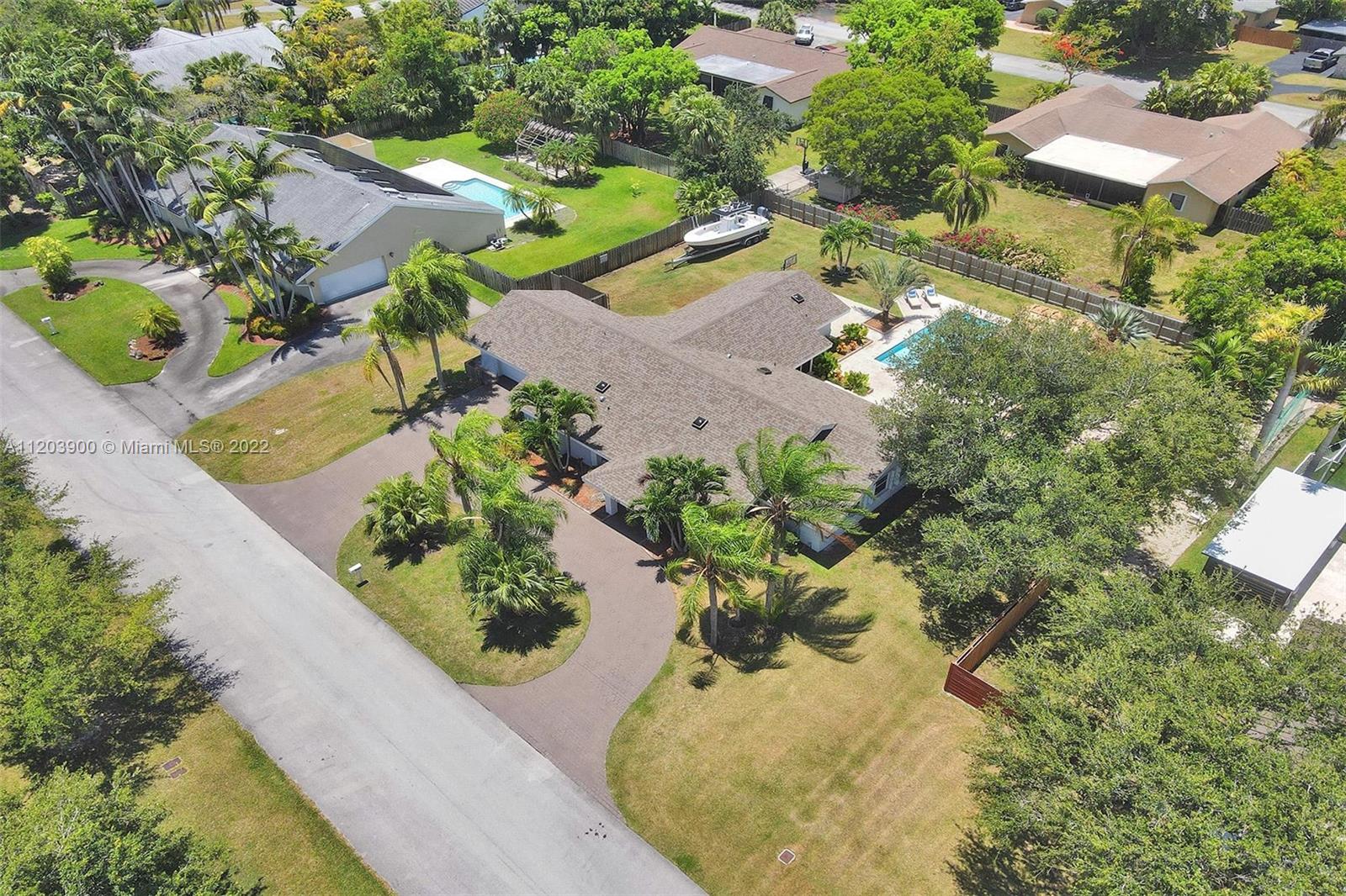 RICHARD ESTATES - Residential