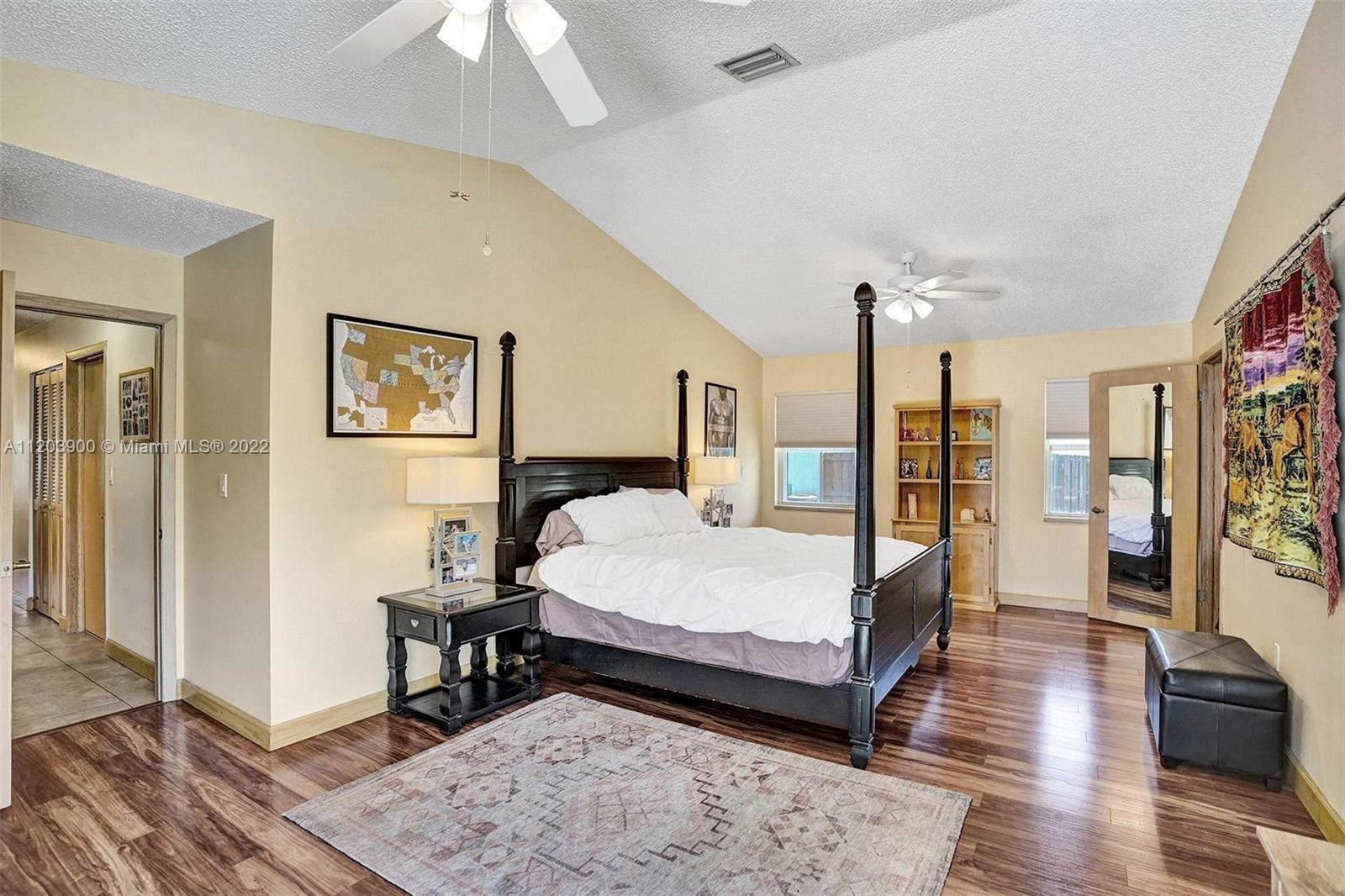 RICHARD ESTATES - Residential