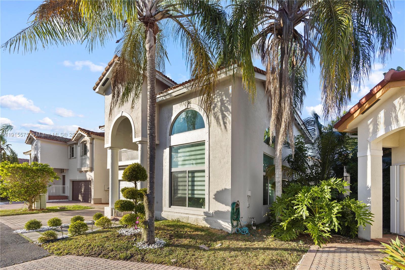 DORAL ISLES CAYMAN - Residential Lease
