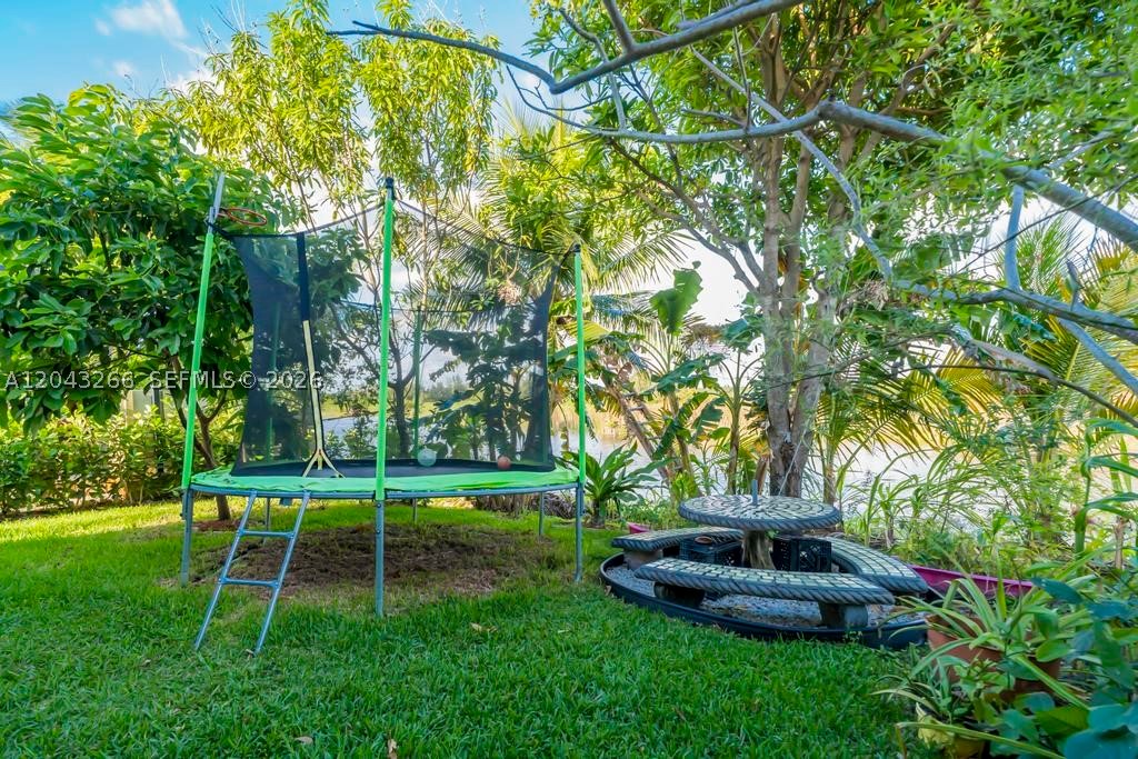 SILVER SHORES (PARCELS A - Residential