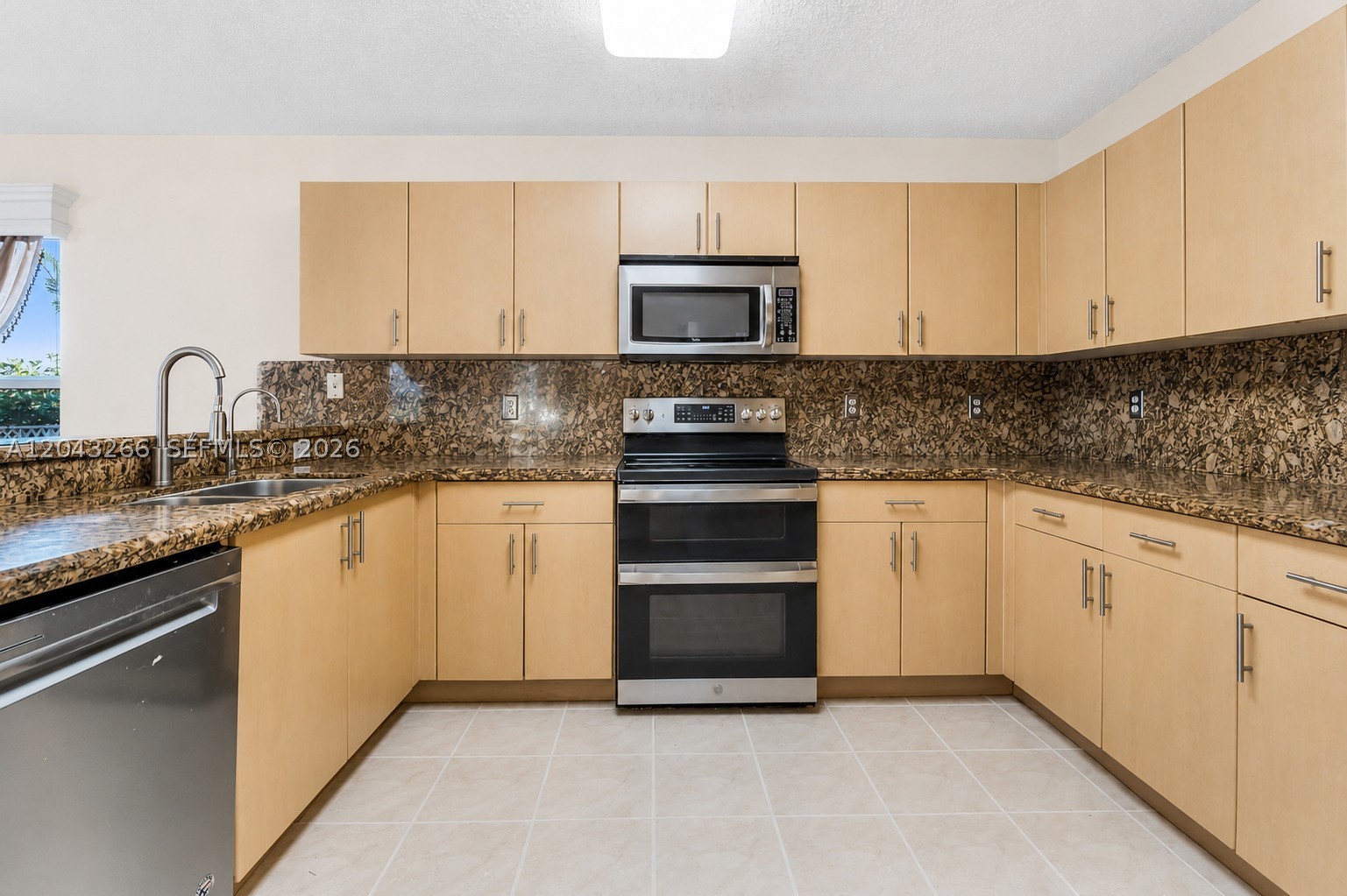 SILVER SHORES (PARCELS A - Residential