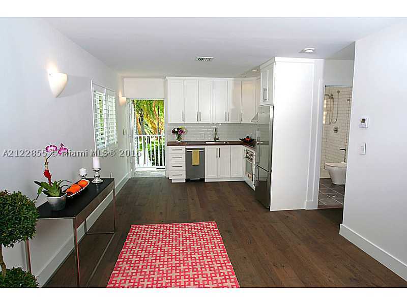 LAKE VIEW - Residential