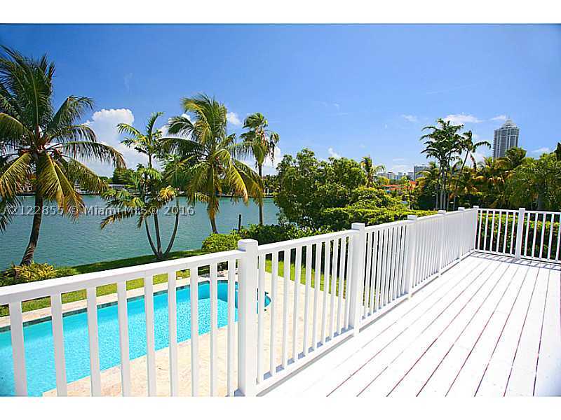 LAKE VIEW - Residential