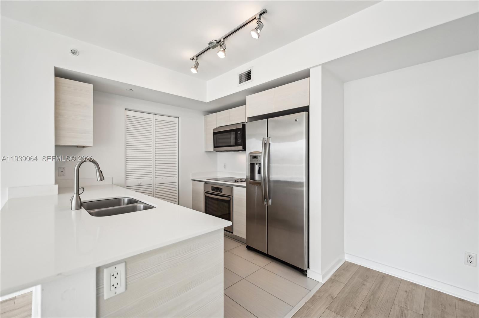4250 BISCAYNE BOULEVARD C - Residential