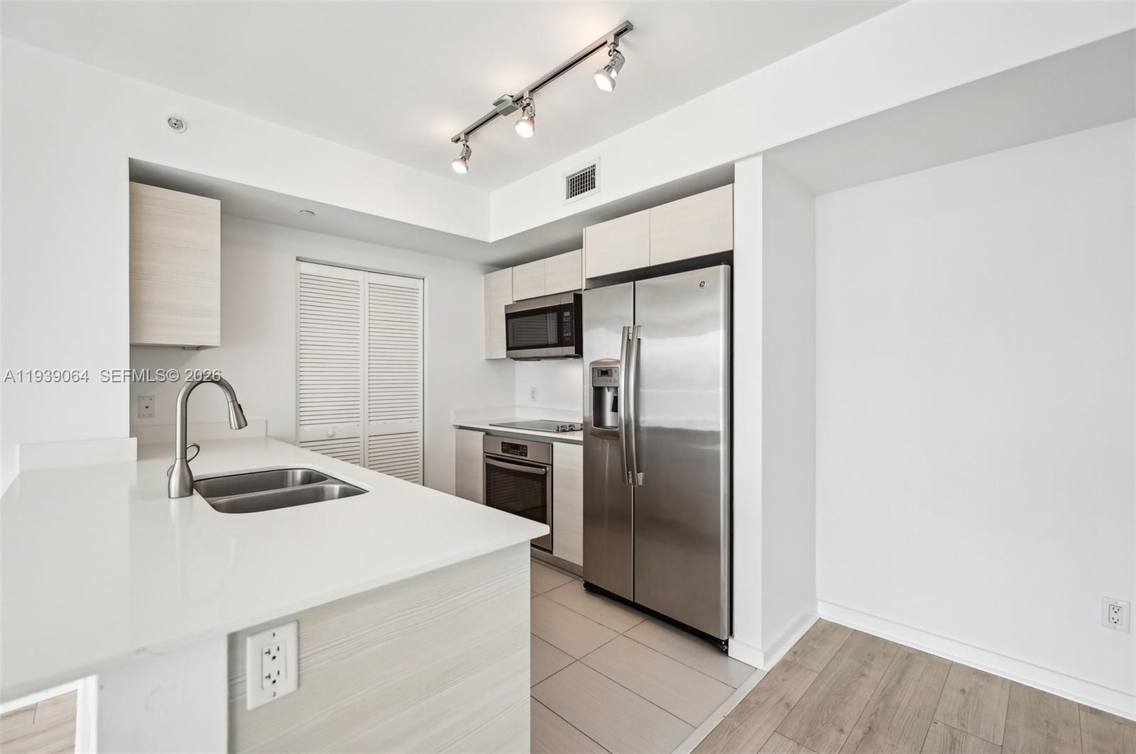 4250 BISCAYNE BOULEVARD C - Residential