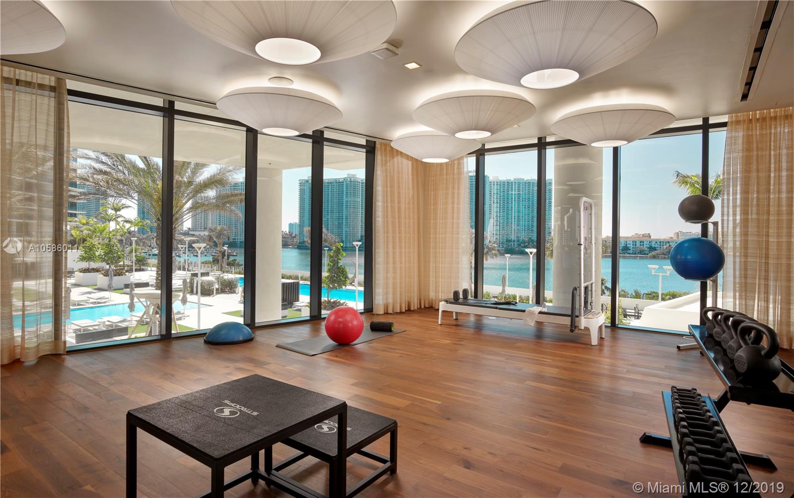 ISLAND ESTATES - Residential