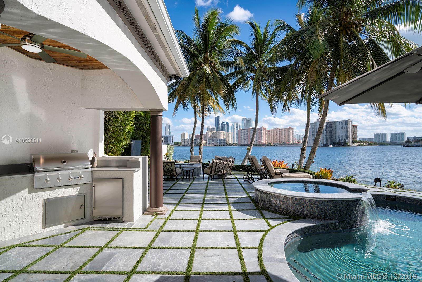 ISLAND ESTATES - Residential