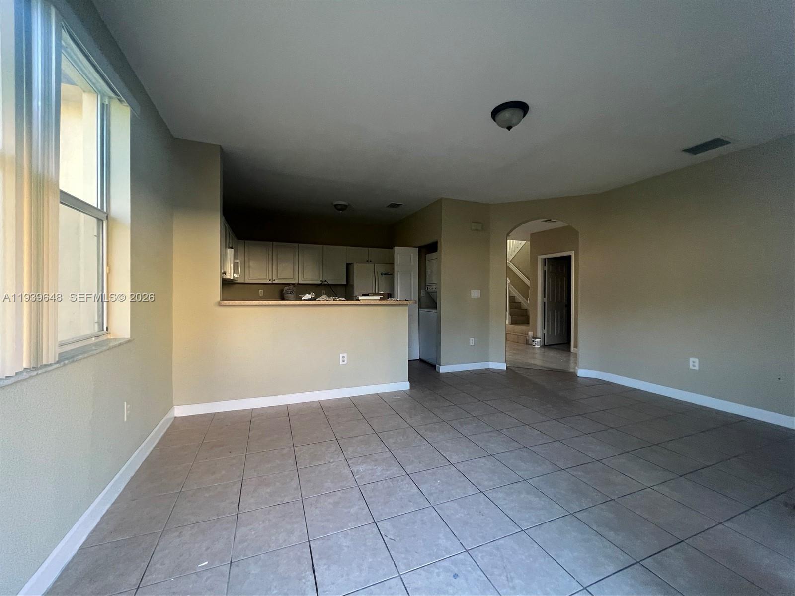 VILLAS AT CARMEL CONDO - Residential