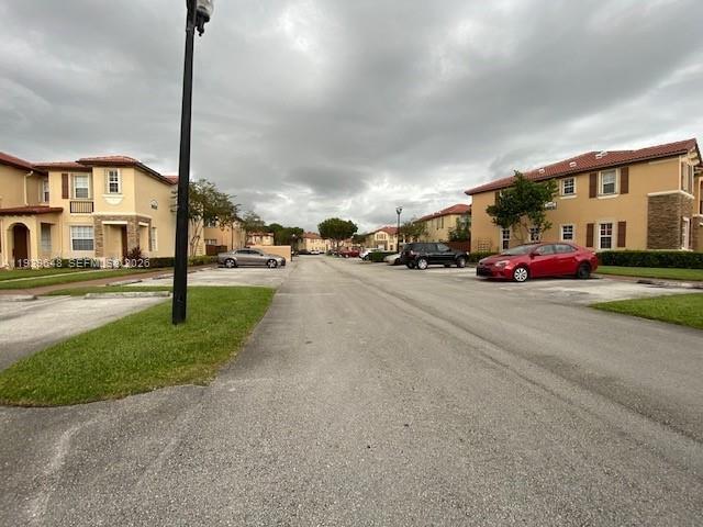 VILLAS AT CARMEL CONDO - Residential