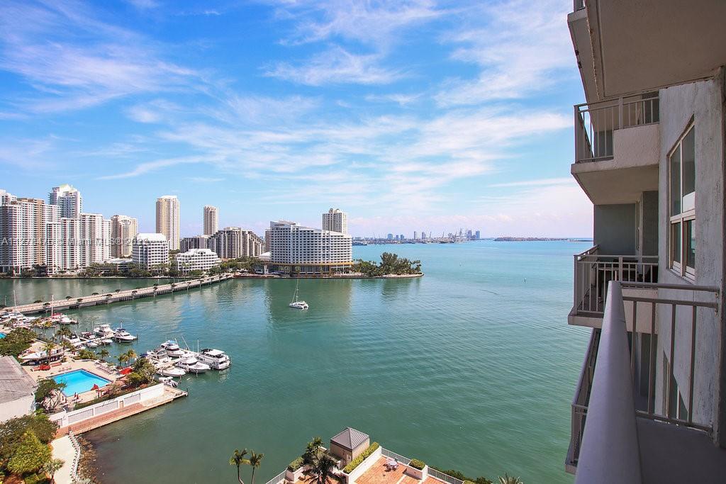 Yacht Club Brickell - Residential Lease