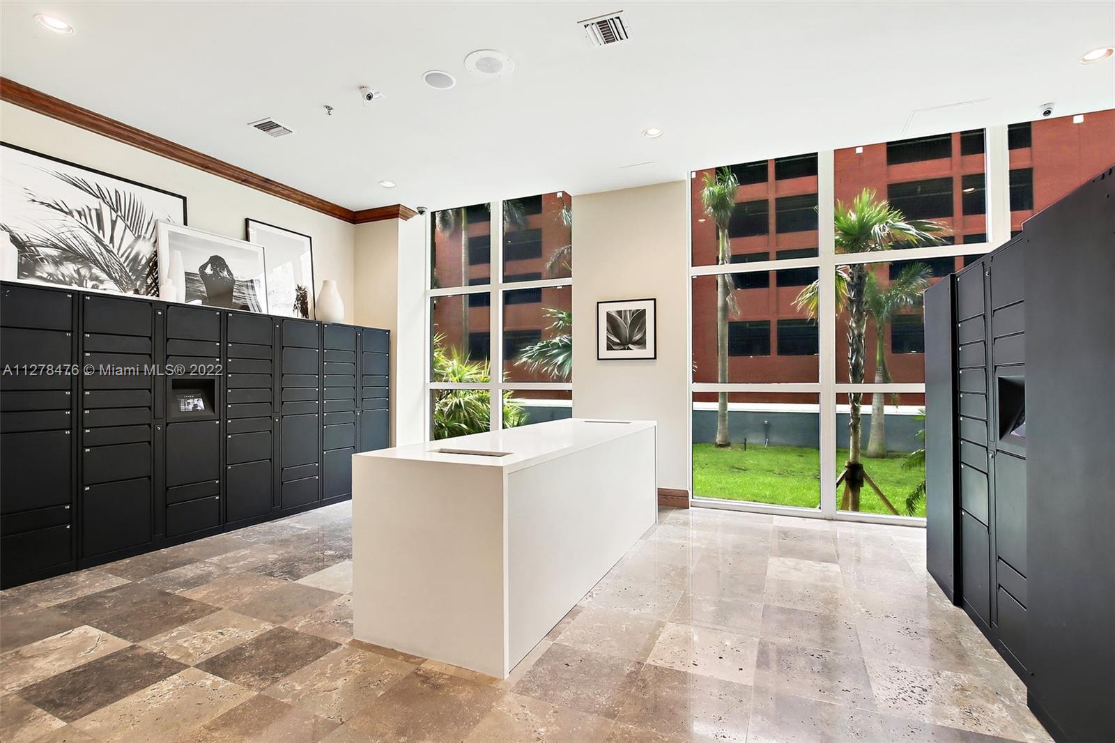 Yacht Club Brickell - Residential Lease
