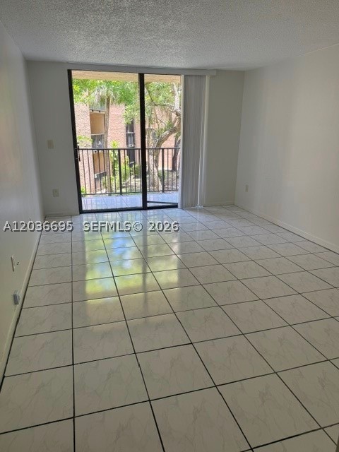 PROMENADE AT KENDALE LAKE - Residential