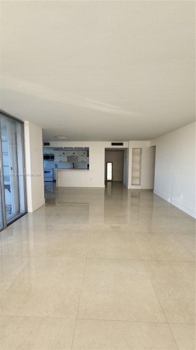 DEL PRADO MARINA - Residential