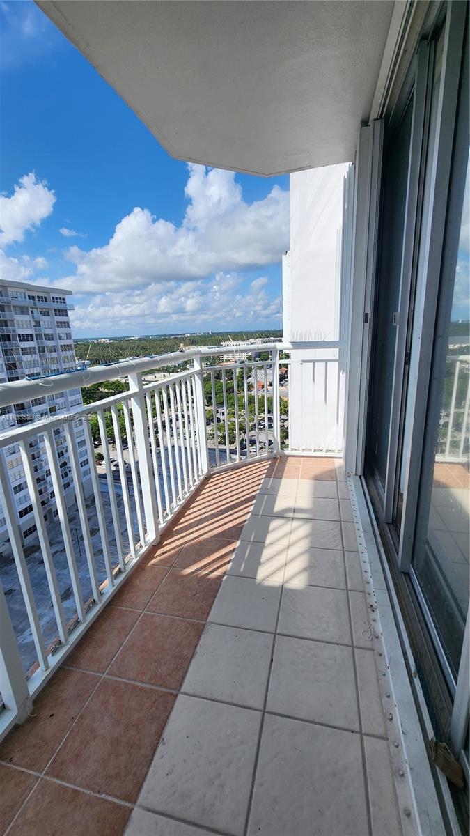 DEL PRADO MARINA - Residential