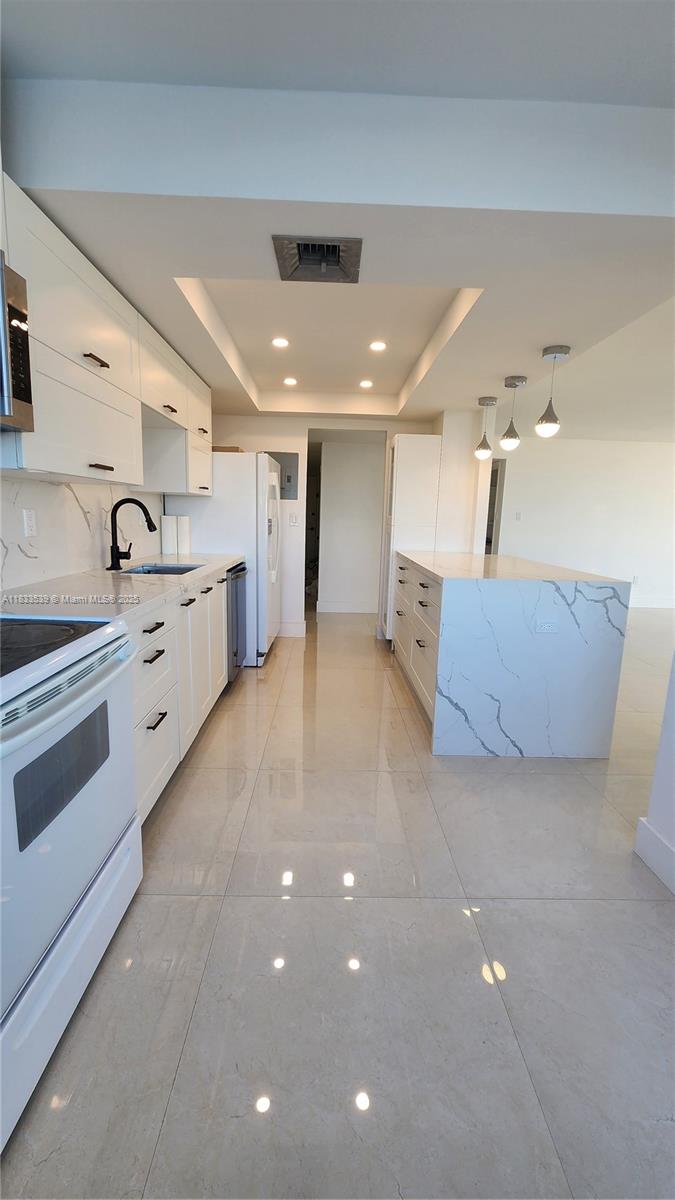 DEL PRADO MARINA - Residential