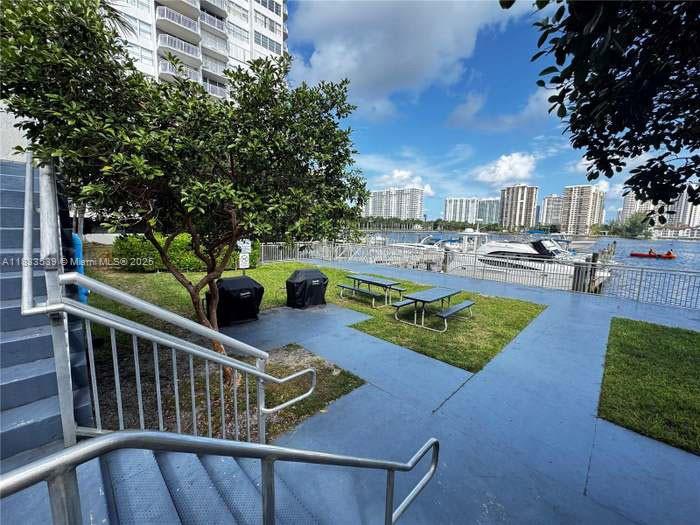DEL PRADO MARINA - Residential