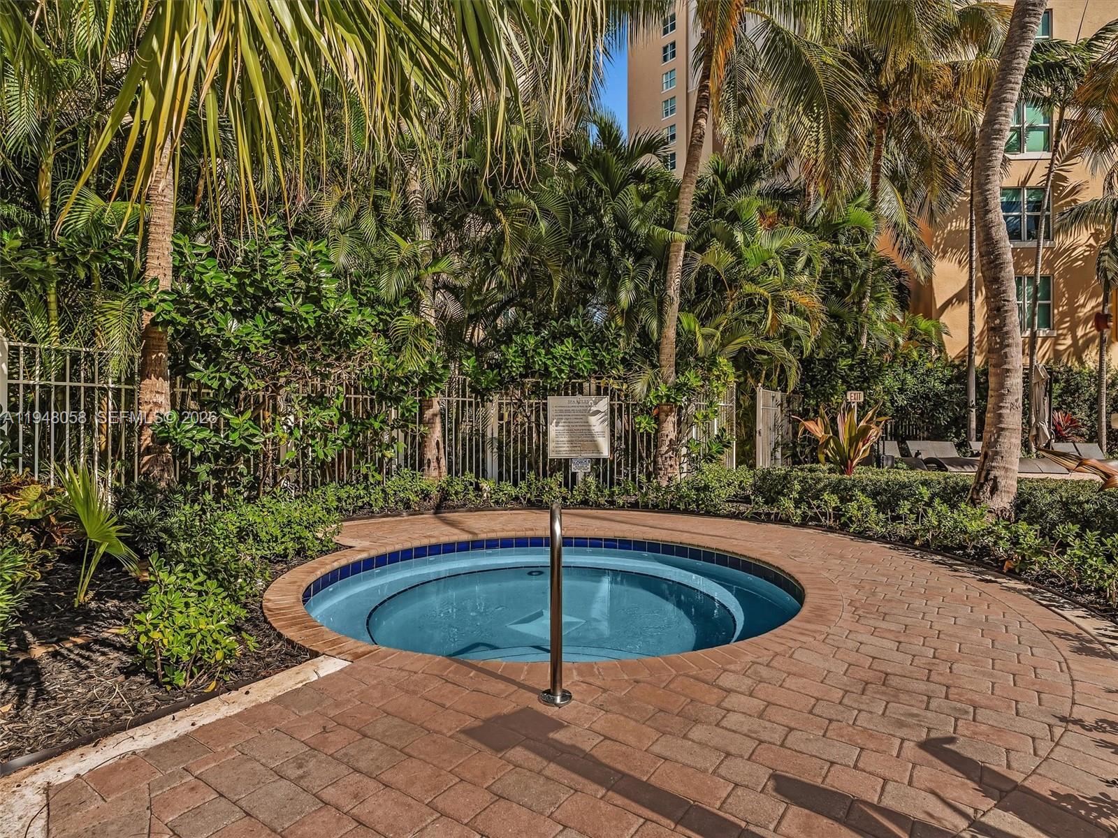 AVENTURA MARINA CONDO NUM - Residential
