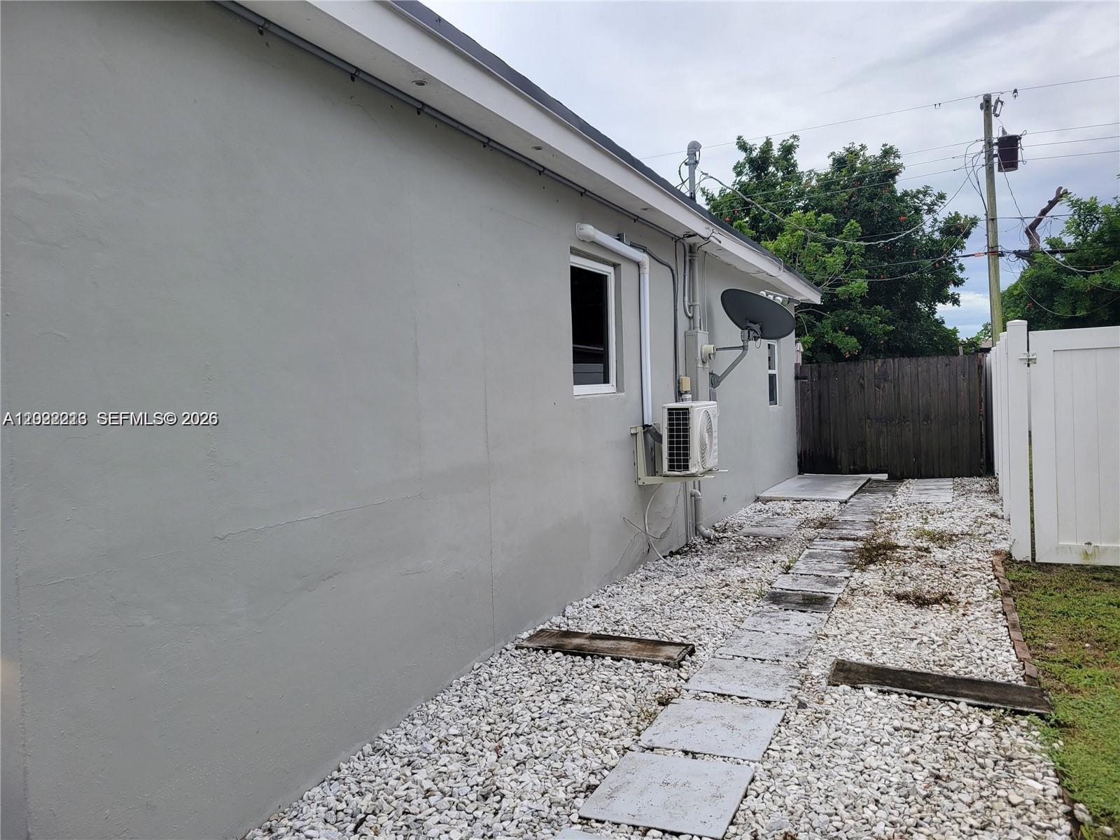 PEMBROKE PINES NO 3 - Residential