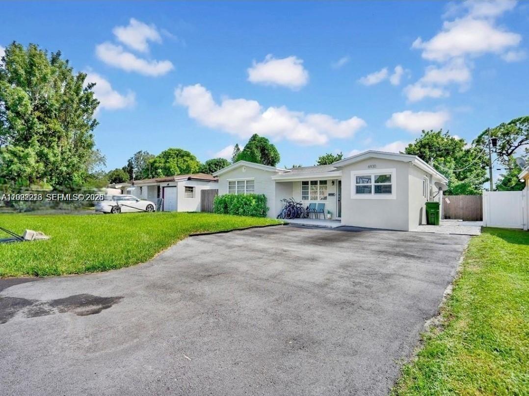 PEMBROKE PINES NO 3 - Residential