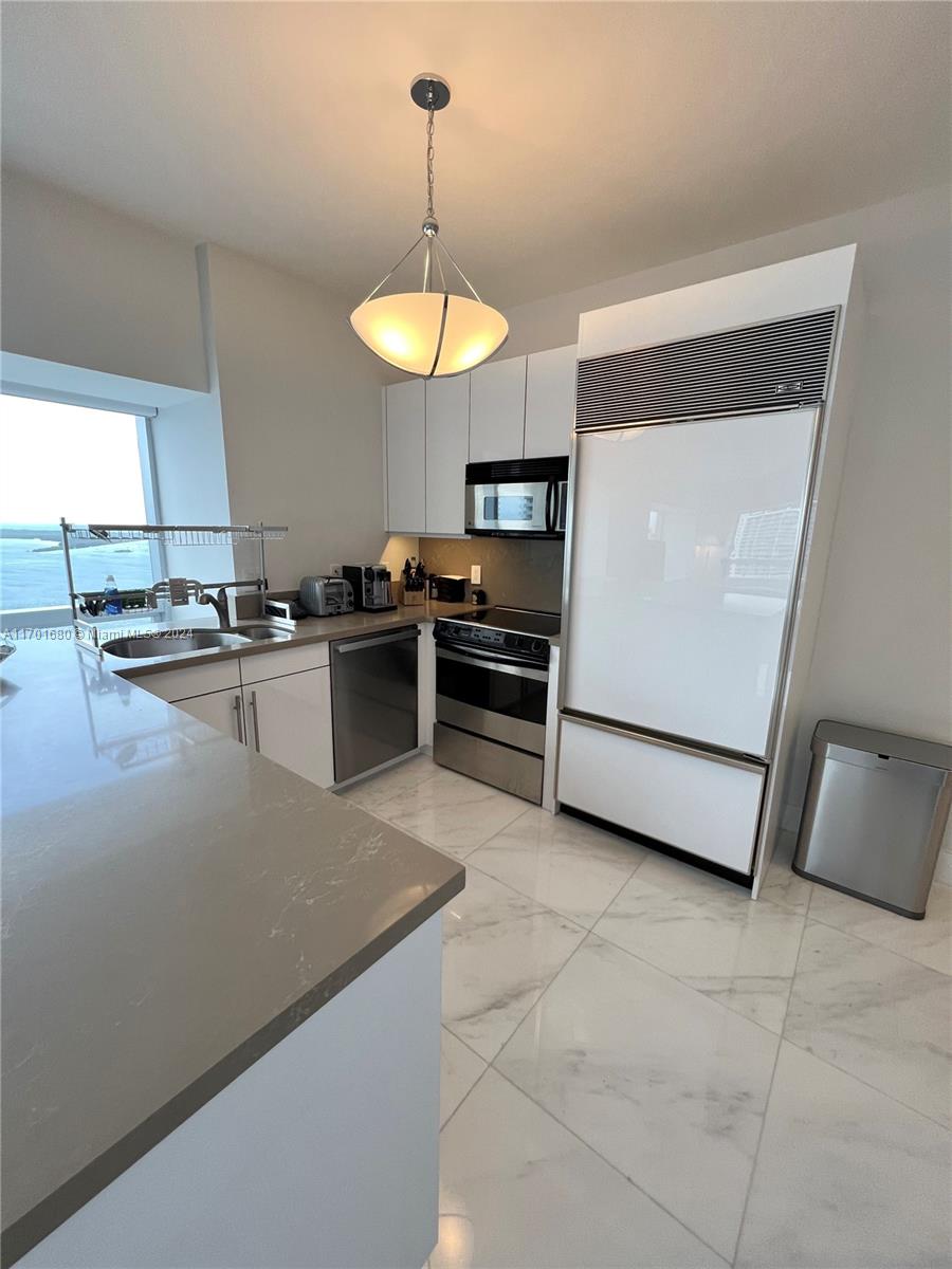 MILLENNIUM TOWER CONDOMIN - Residential