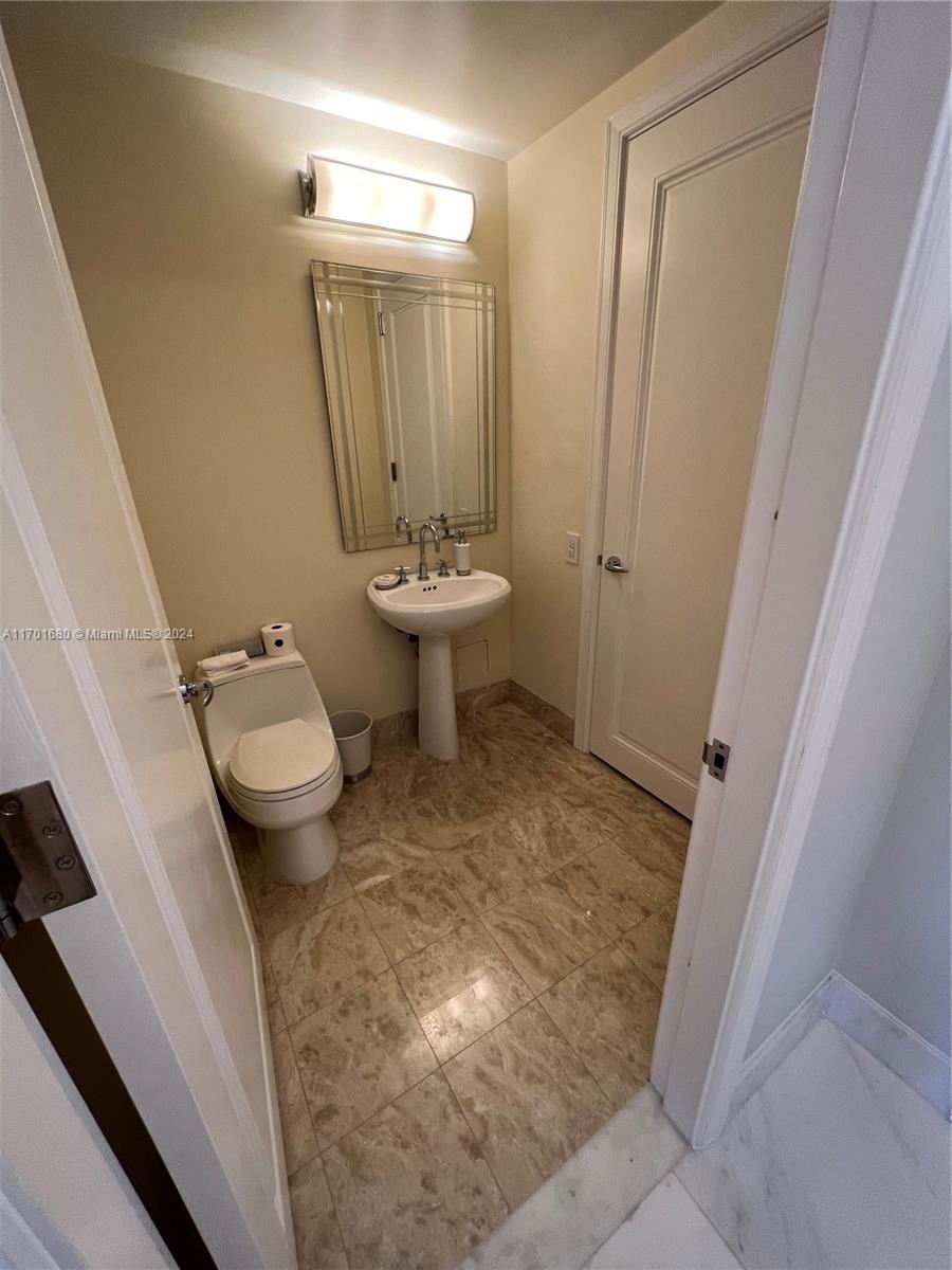 MILLENNIUM TOWER CONDOMIN - Residential