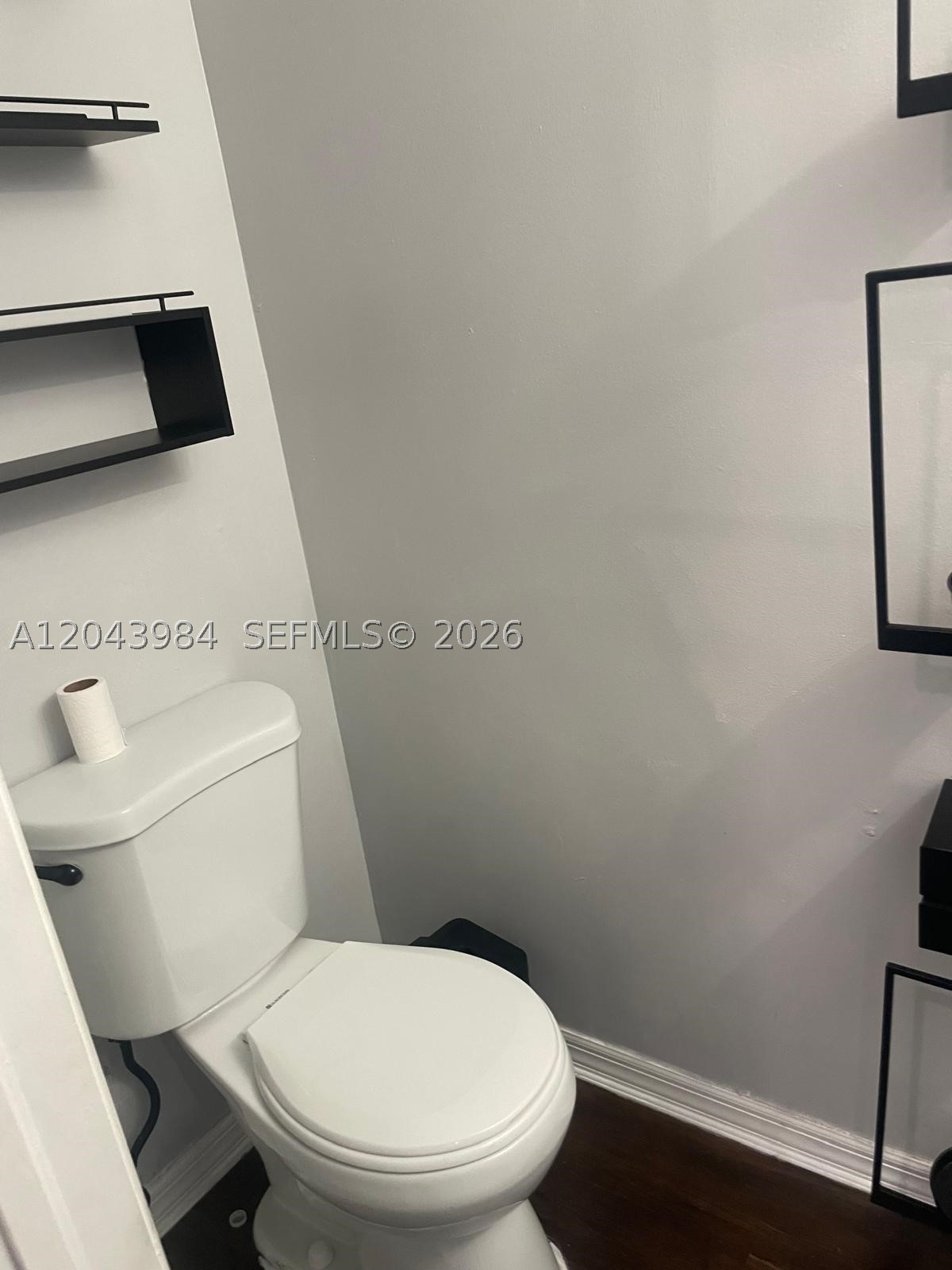 CHAPEL TRAIL II - Residential Lease