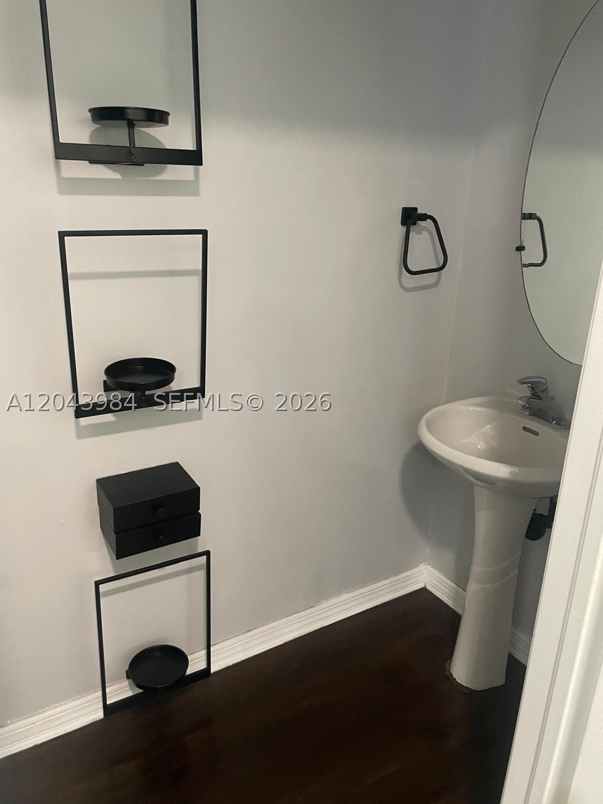 CHAPEL TRAIL II - Residential Lease