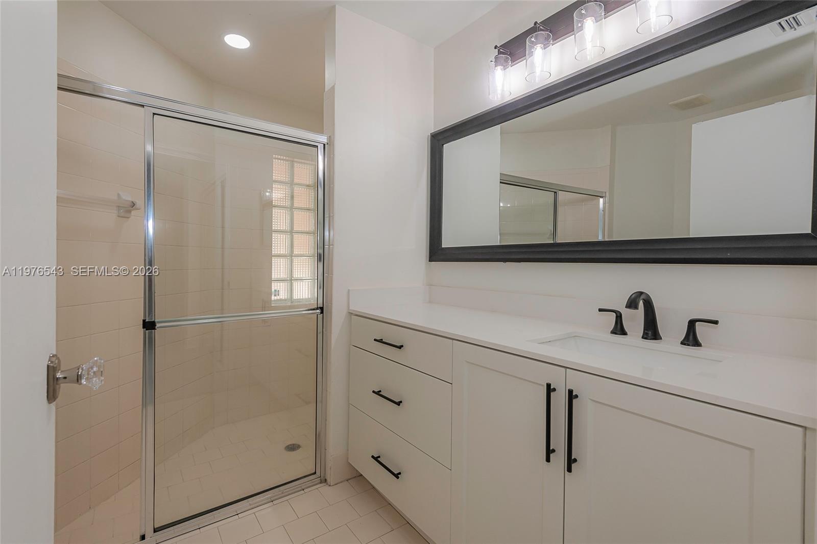 SILVER LAKES PHASE II REP - Residential Lease