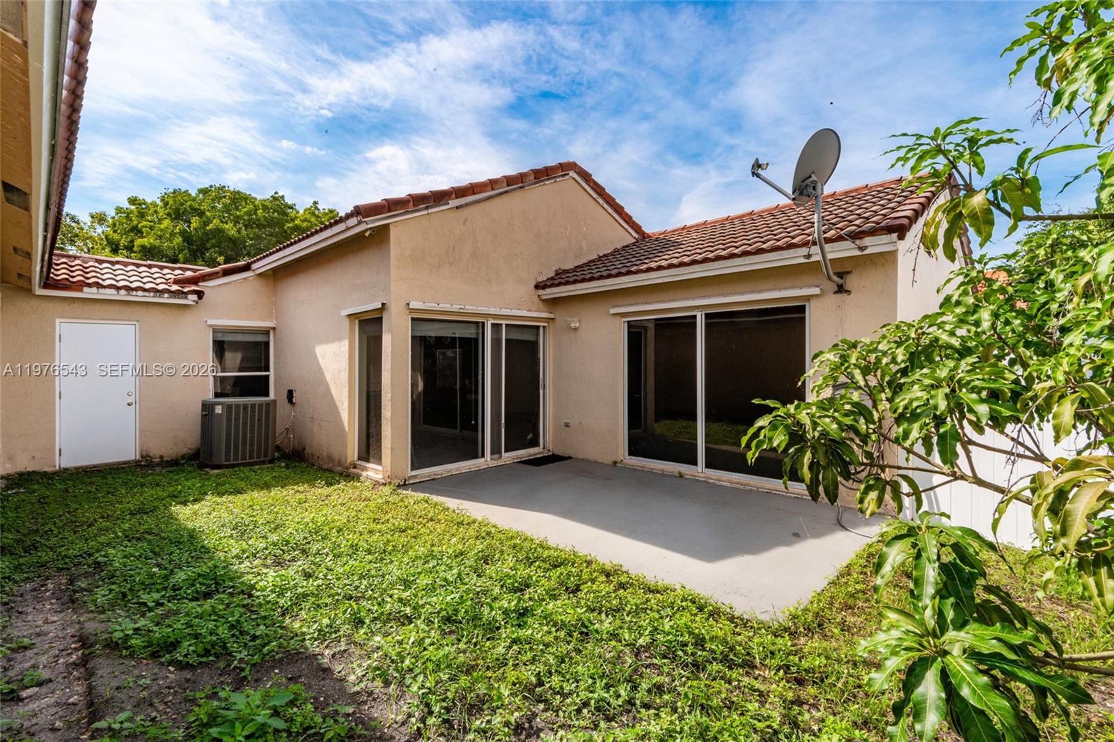 SILVER LAKES PHASE II REP - Residential Lease