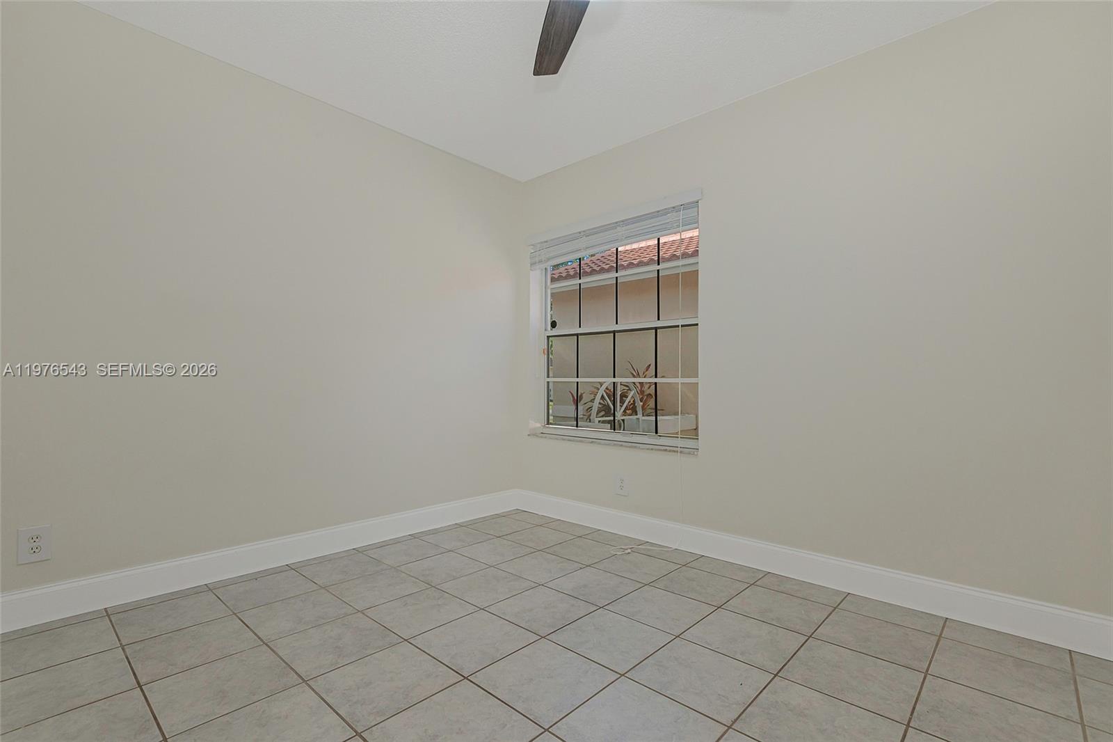 SILVER LAKES PHASE II REP - Residential Lease