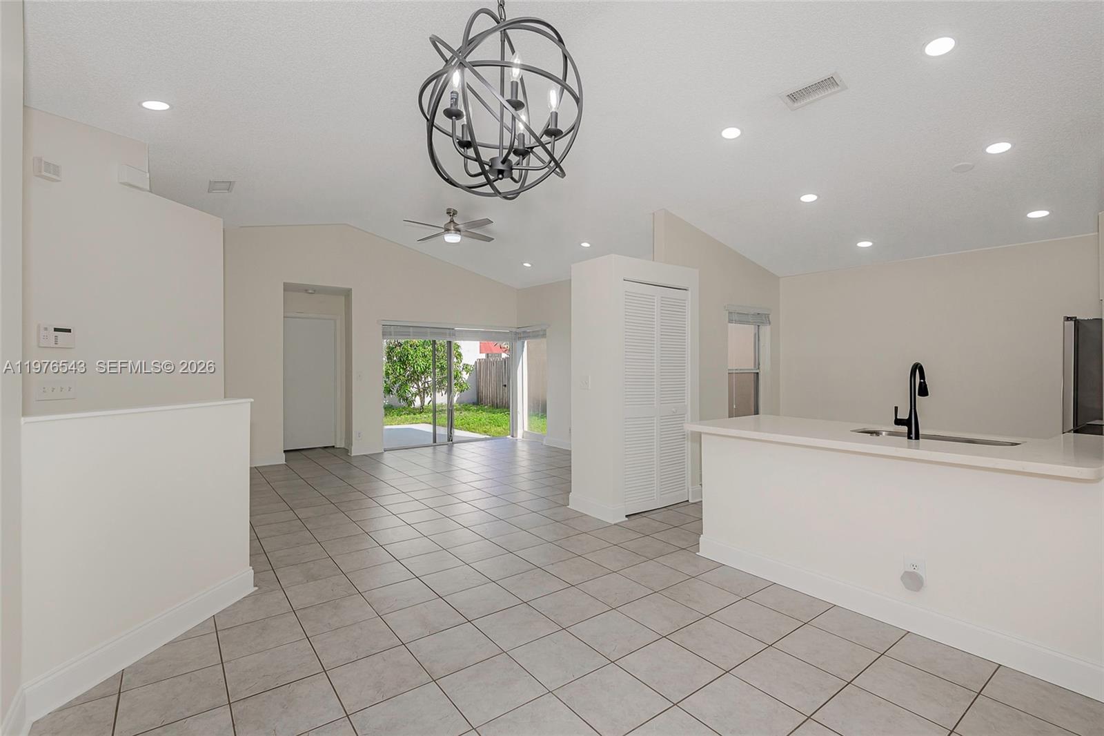 SILVER LAKES PHASE II REP - Residential Lease