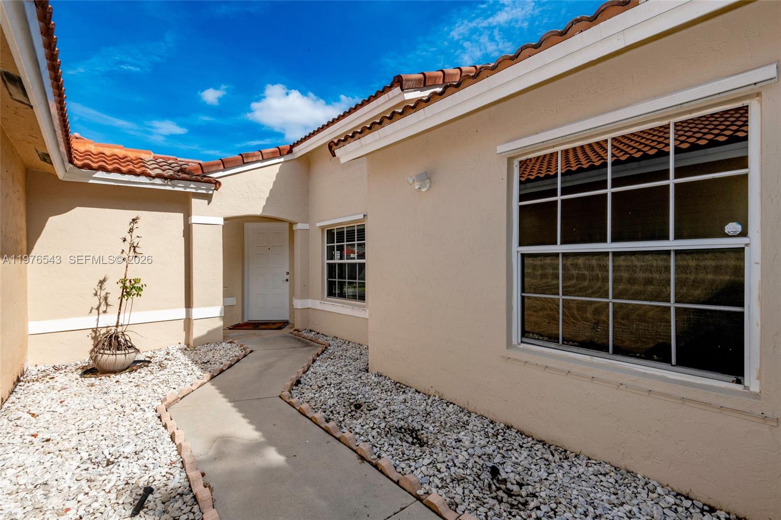 SILVER LAKES PHASE II REP - Residential Lease