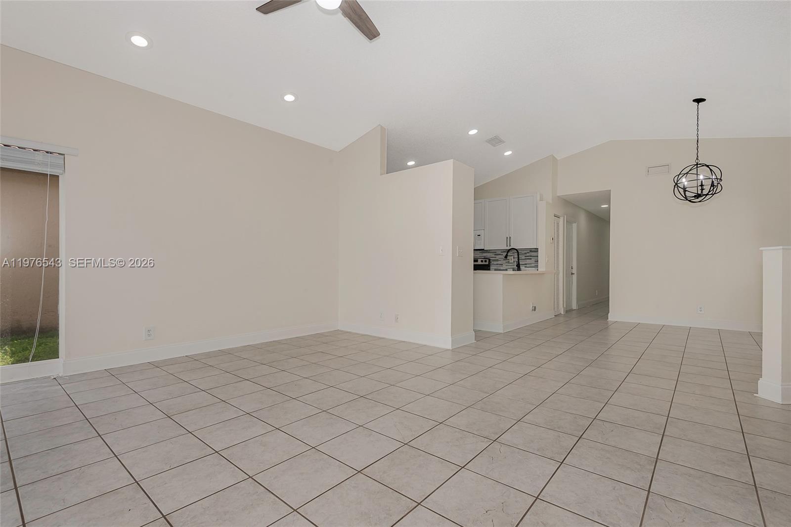 SILVER LAKES PHASE II REP - Residential Lease