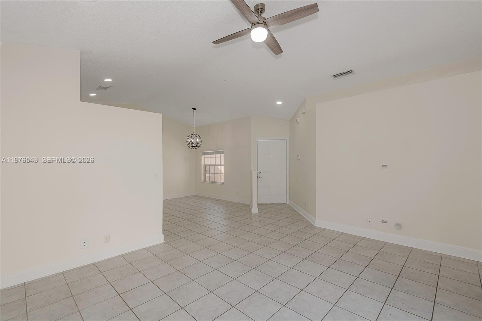 SILVER LAKES PHASE II REP - Residential Lease