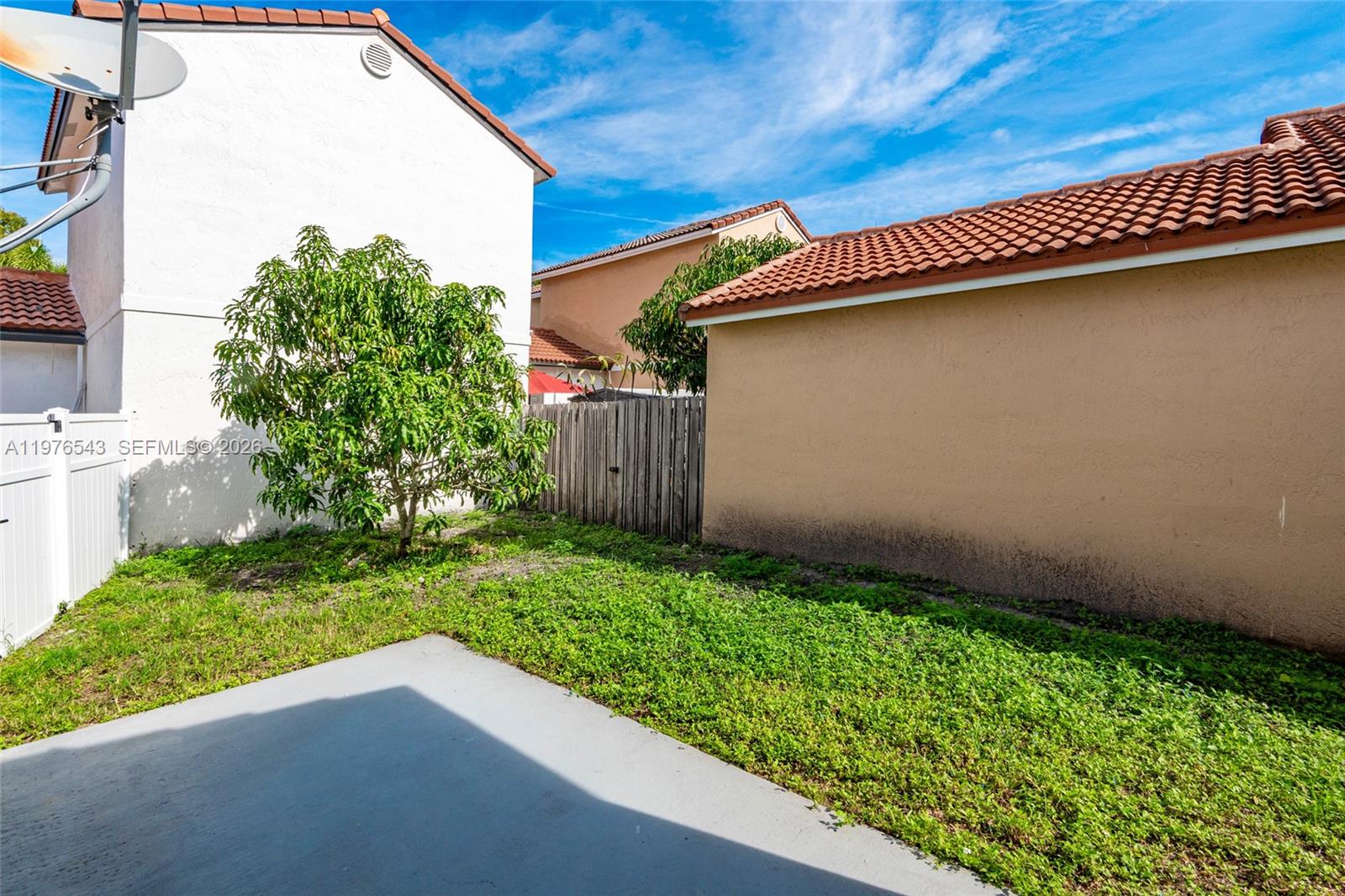 SILVER LAKES PHASE II REP - Residential Lease