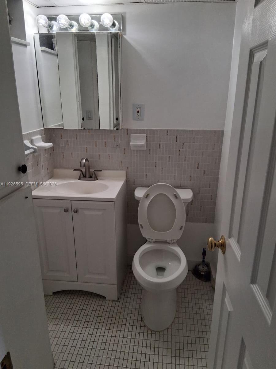 POINT EAST SEC III CONDO - Residential