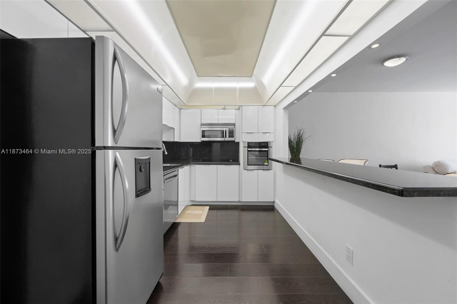 OCEANVIEW BUILDING B COND - Residential
