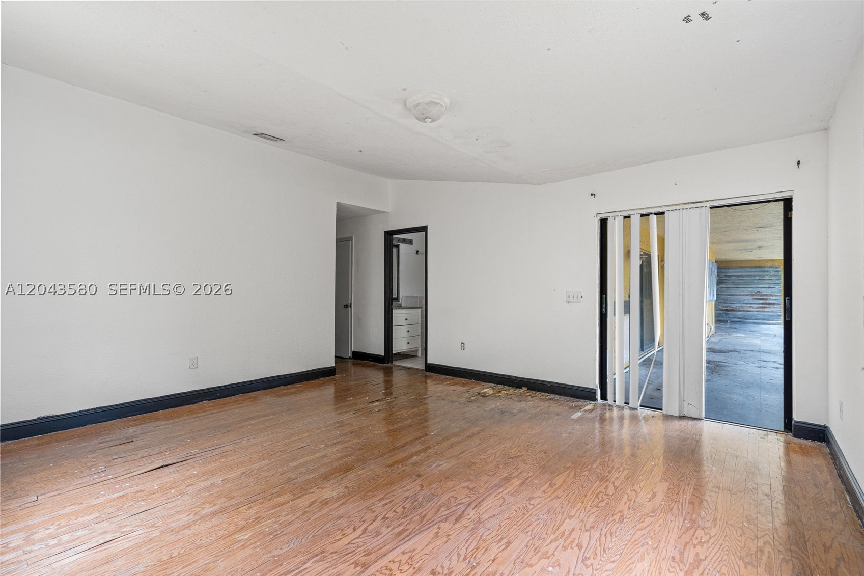 THE CEDARS ESTATES - Residential