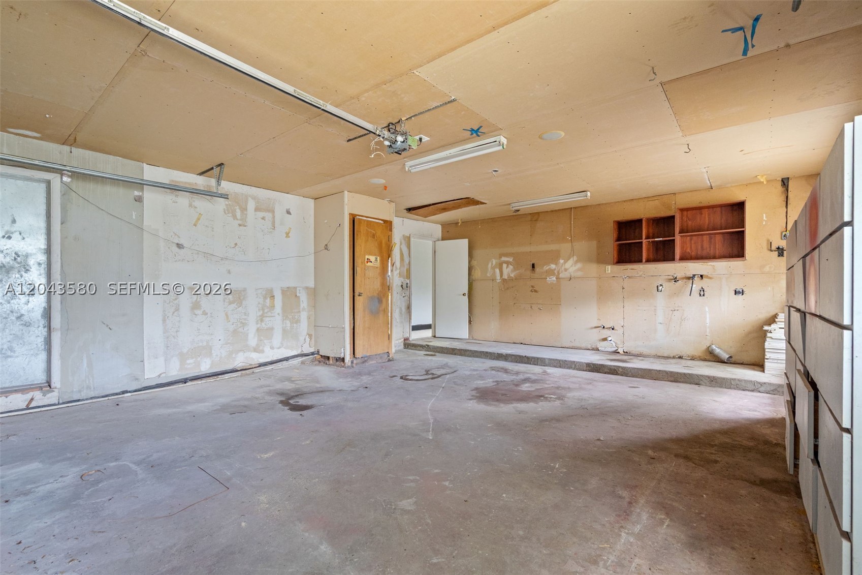 THE CEDARS ESTATES - Residential