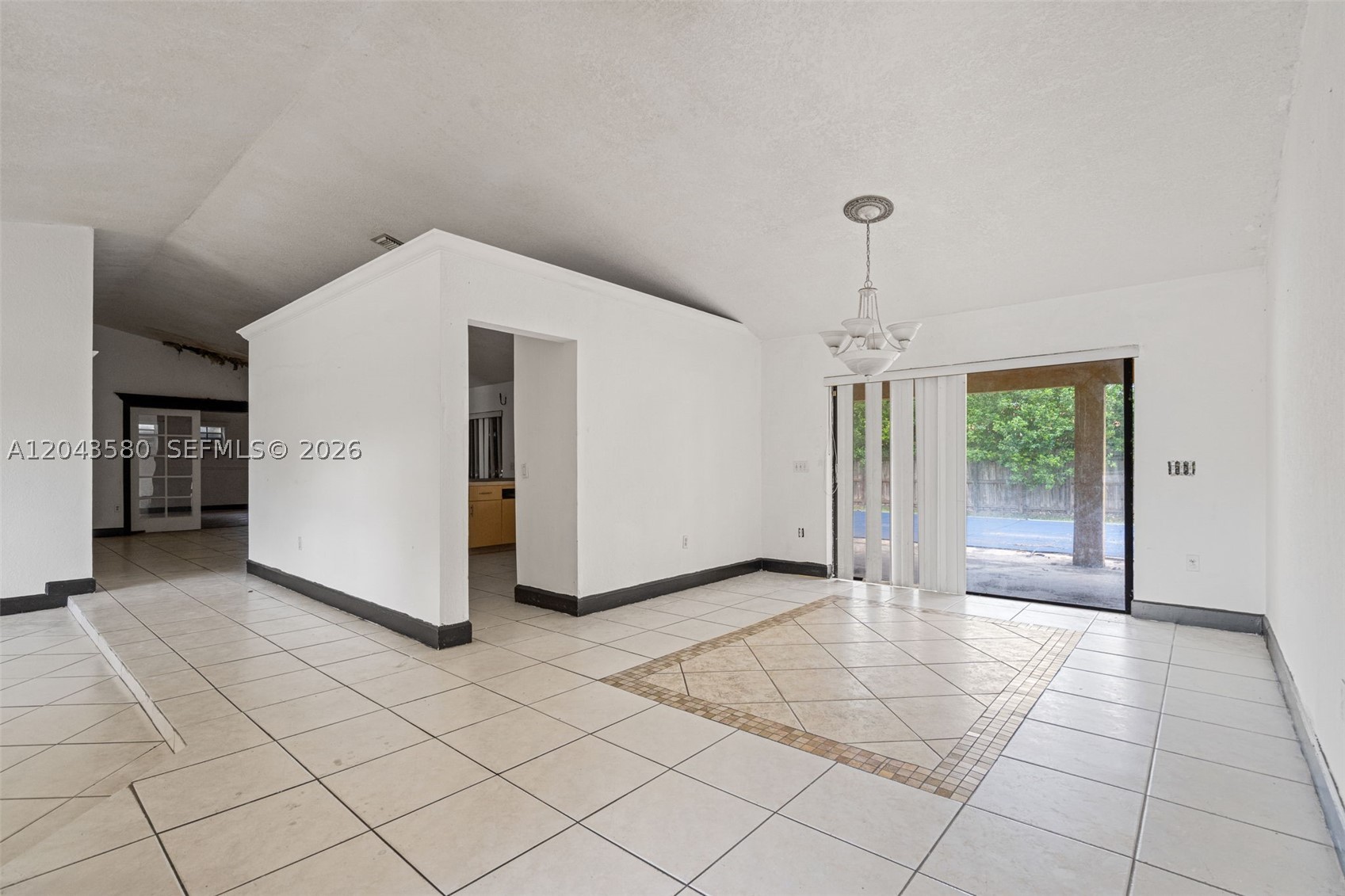 THE CEDARS ESTATES - Residential